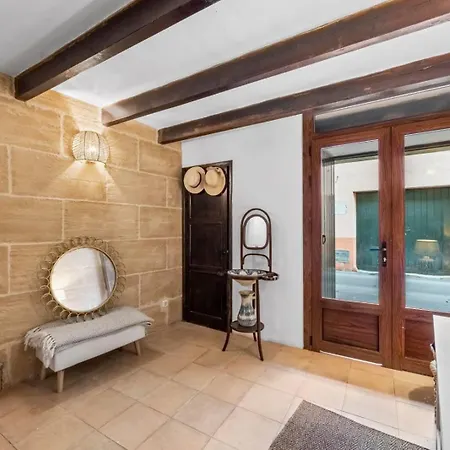 Townhouse Barques 펜션 포엔샤