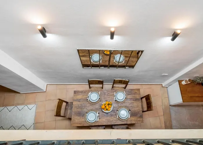 Semesterbostad Townhouse Barques *