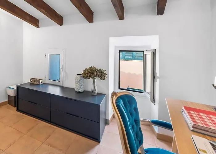 Semesterbostad Townhouse Barques *